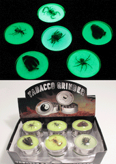 GLOW IN THE DARK INSECT 3 PART GRINDER